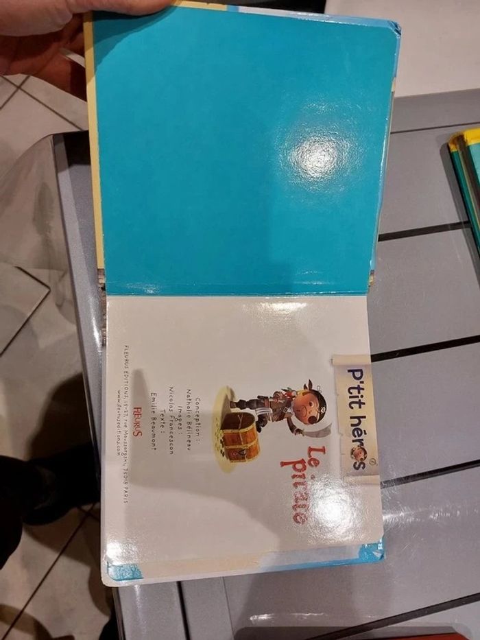 Livre petit héros le pirate - photo numéro 4