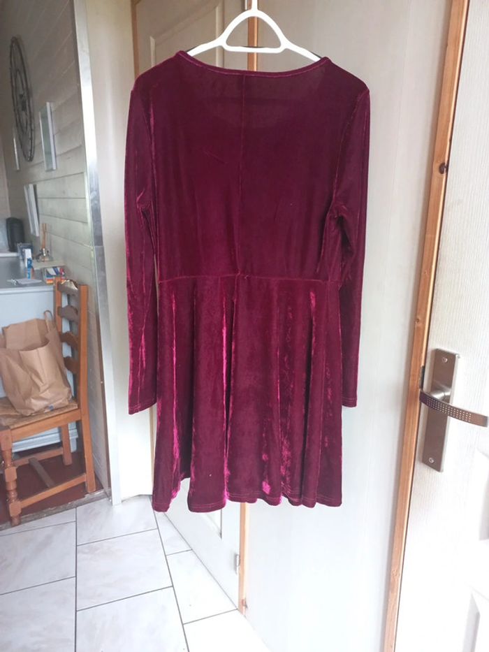 robe bordeaux - photo numéro 5