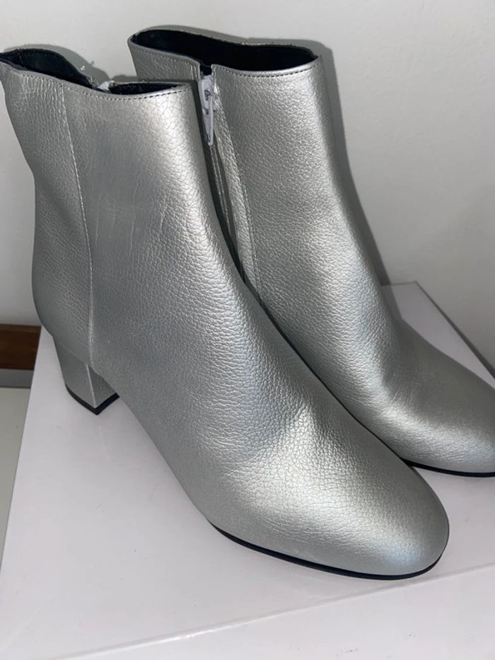 🌼Bottines argentées Karl Marc John🌼
