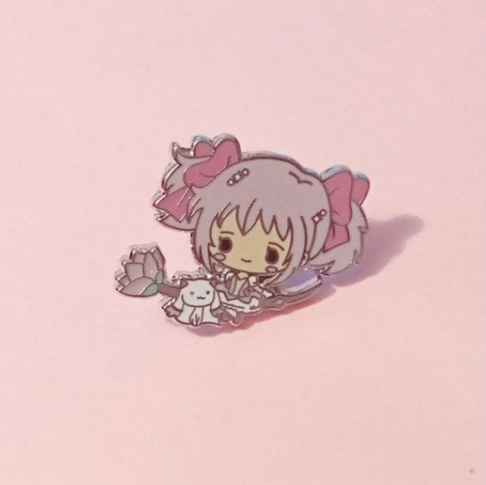 Pins Émail Madoka Kawaii Girl