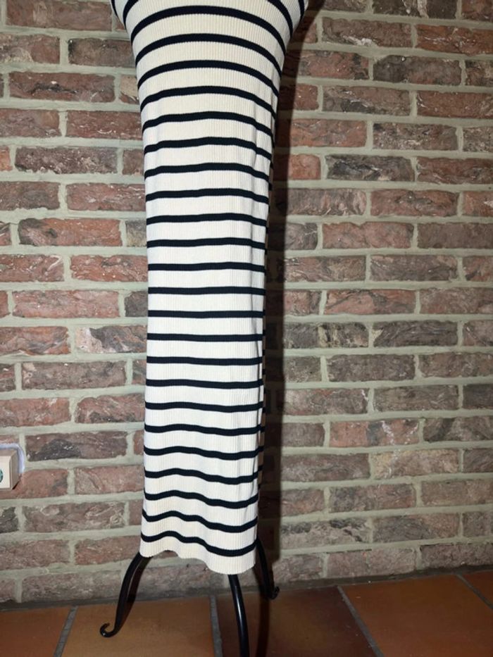 Robe longue rayée Bershka Taille M / 38 , dos croisé et fente - photo numéro 6