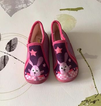 Chaussons fille taille 22