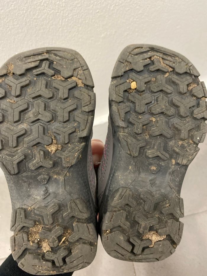 Bottines Rose/Gris Decathlon Taille 22/23 - photo numéro 5