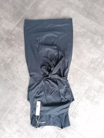 Robe ceintrée neuve Esprit taille 36. Neuf Bleu marine.