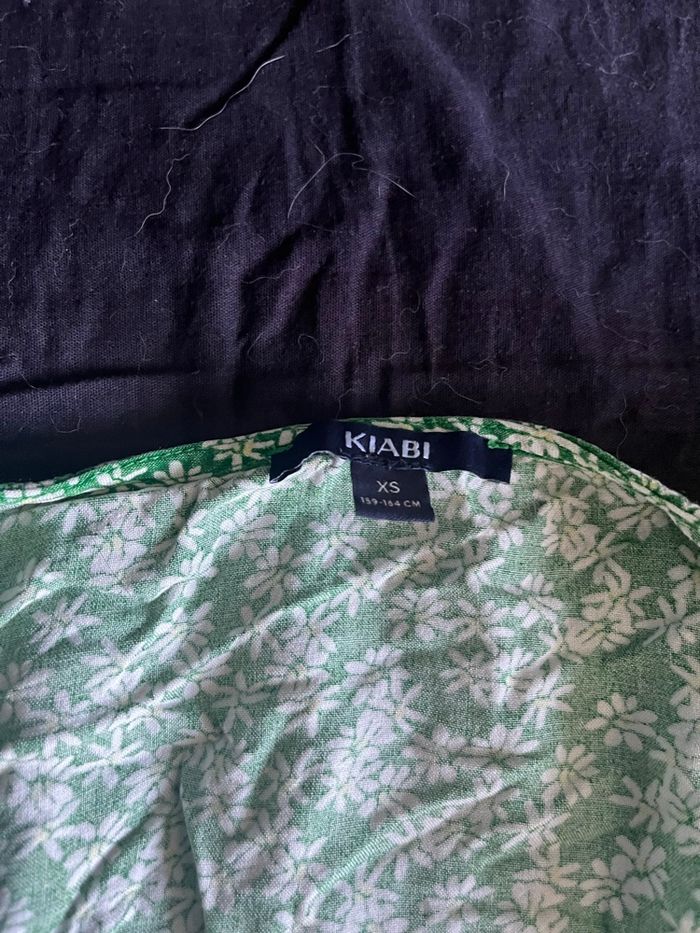 Top fleuri vert et blanc à smocks - Kiabi - Taille XS - photo numéro 2