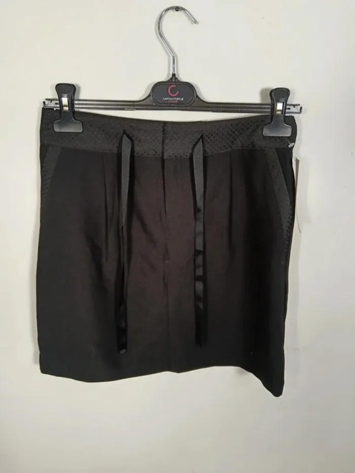 C15 jupe noir Camaïeu 36