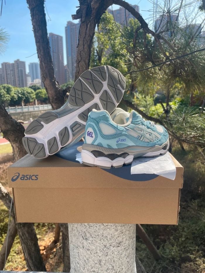 ASICS Gel-NYC Cream Arctic Sky Taille 41.5 - photo numéro 4