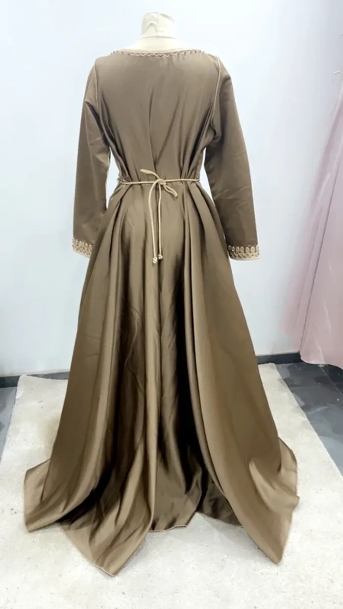 Joli caftan perle - photo numéro 7