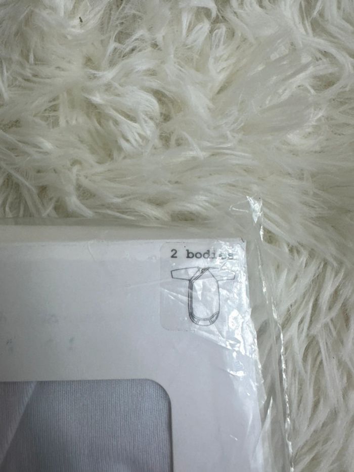 Lot de 2 bodies manches longues Absorba taille 3 mois - photo numéro 3