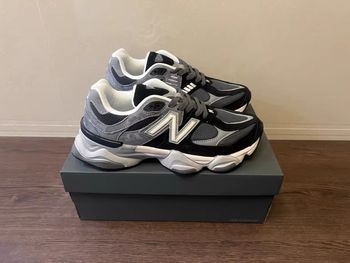 New Balance 9060 Noir et Gris 41.5