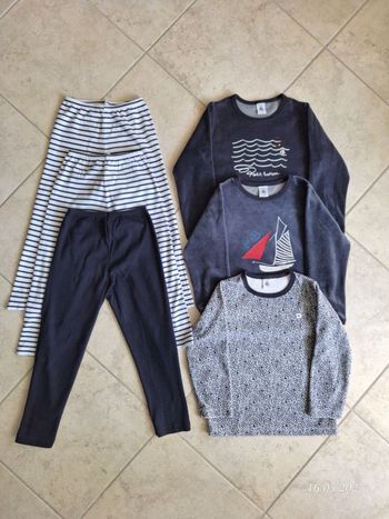 3 pyjamas velours Petit Bateau 5ans
