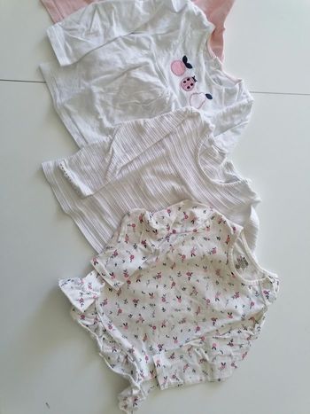 Hauts fille 18 mois très bon état