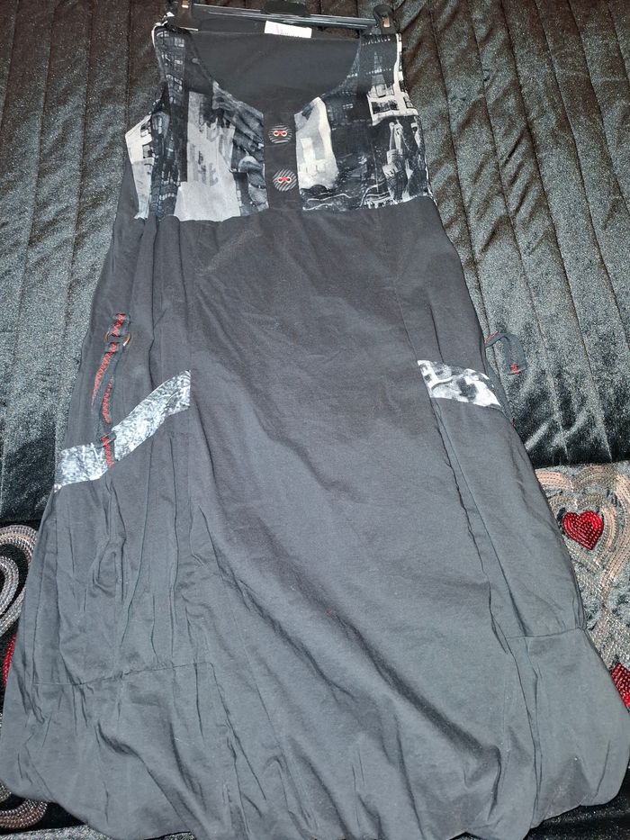 Robe taille 42 - photo numéro 2