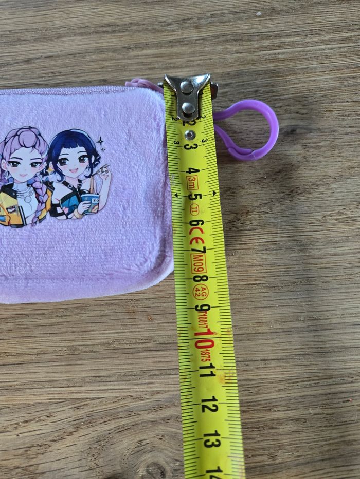 Porte monnaie  / petit sac / bag demon hunters kpop - photo numéro 3