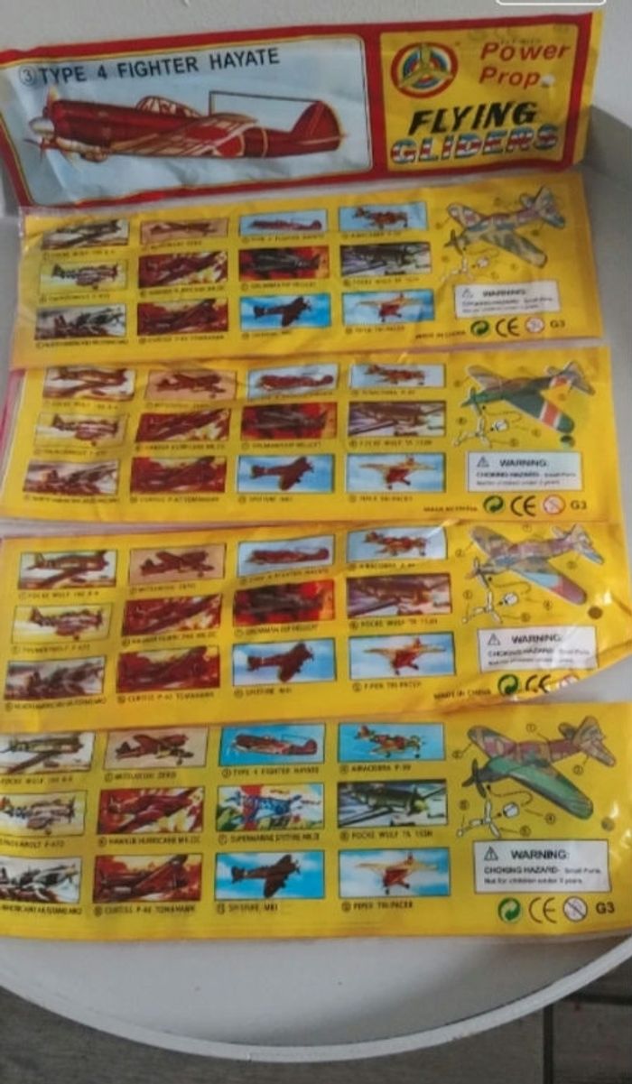 Lot de 5 avions a monté - photo numéro 3