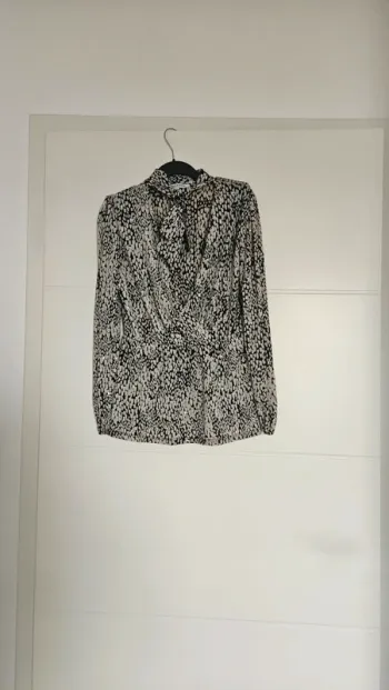 Blouse doré col nœud, taille 36, Morgan
