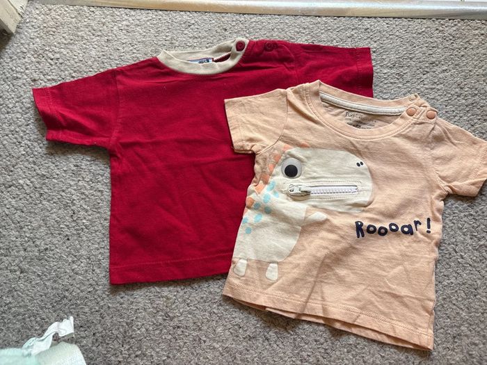 t-shirt six mois