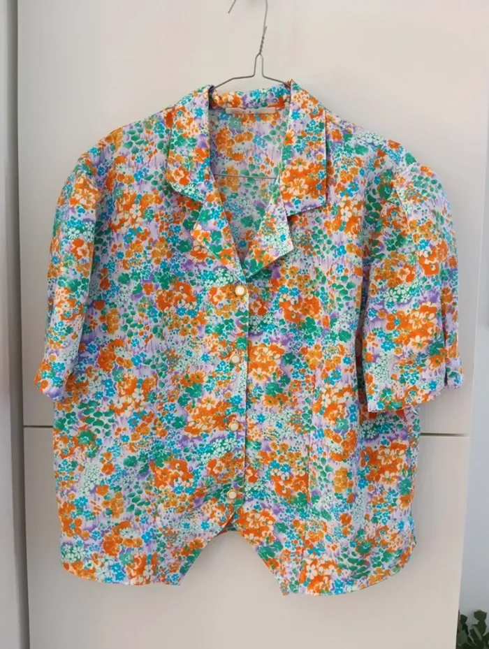 Chemise manches courtes fleurs multicolores