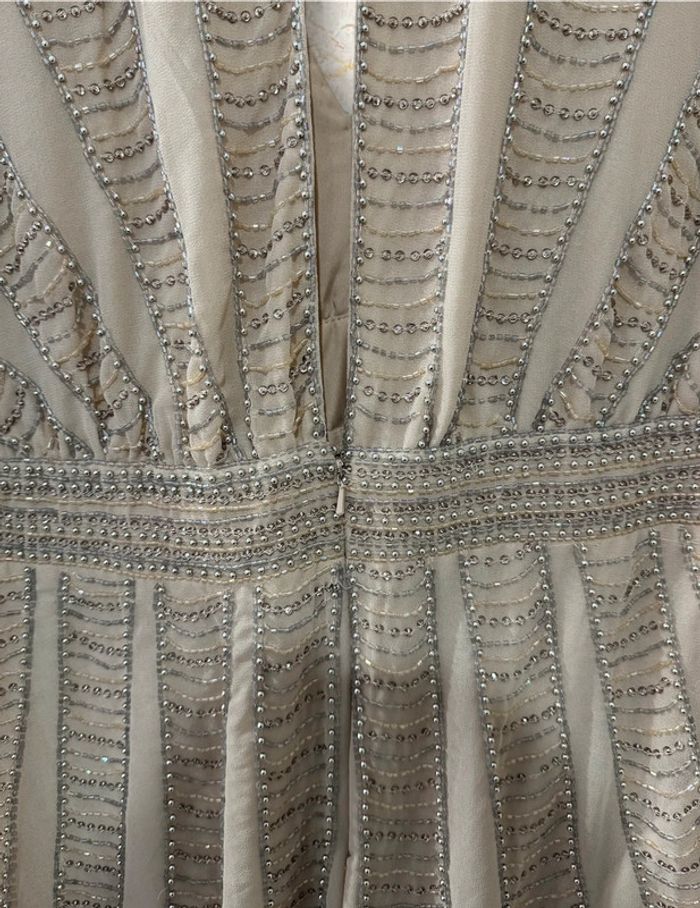 Robe patineuse courte à rayures en perles et sequins - photo numéro 3