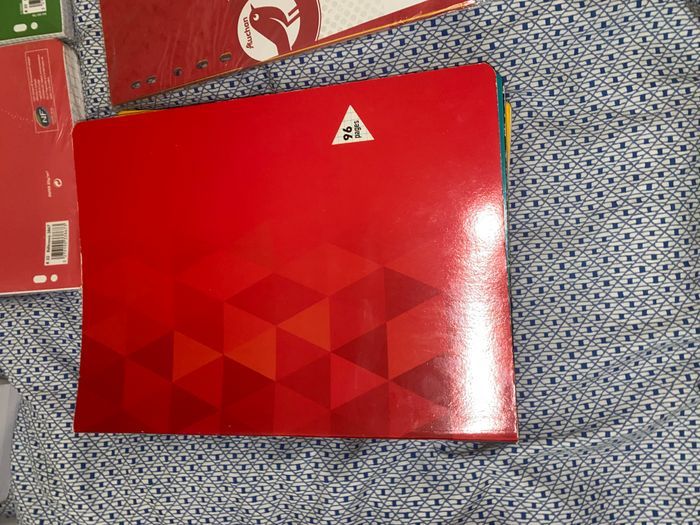 Lot de fournitures scolaires - photo numéro 3