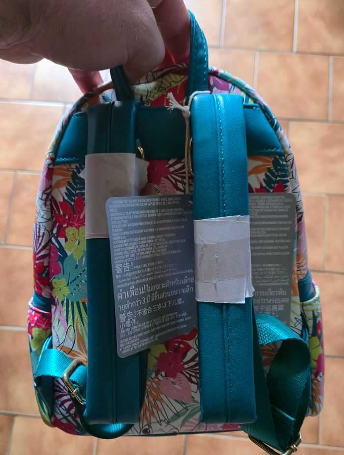 Sac à dos Loungefly stitch version fleurie neuf - photo numéro 3