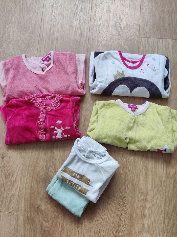 Lot pyjamas épais fille 18 mois