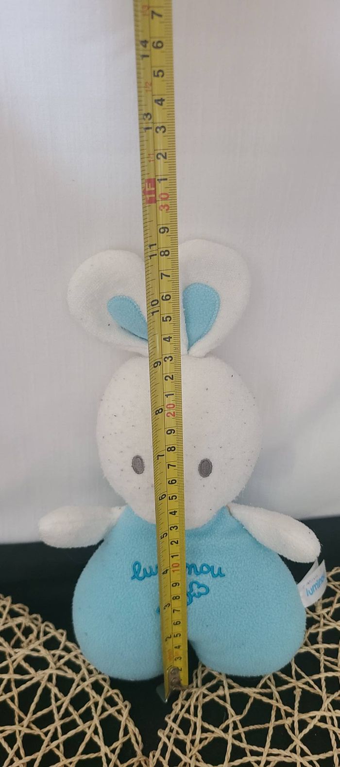 Peluche Lapin LUMINOU JEMINI Phosphorescent Hochet bleu 20 cm - photo numéro 2