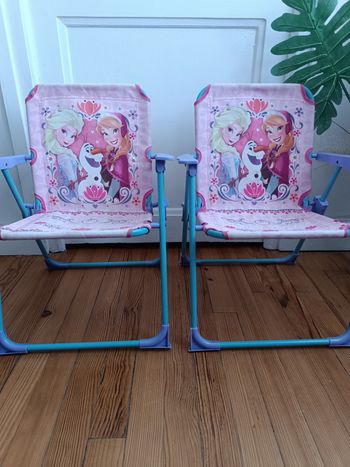 Lots 2 chaises reine des neiges
