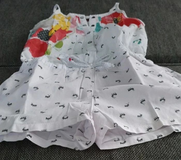 Combinaison blanche a motif fleural 18 mois catimini - photo numéro 2