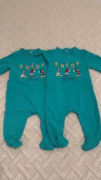 Lot 2 pyjamas