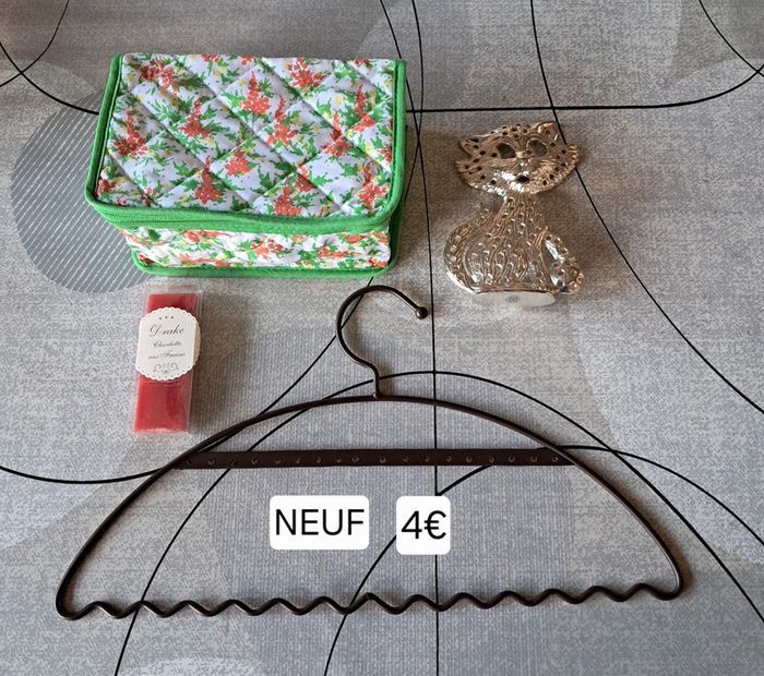 Lot présentoirs à bijoux NEUFS pour boucles d'oreilles