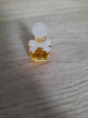 Miniature de parfum Grès