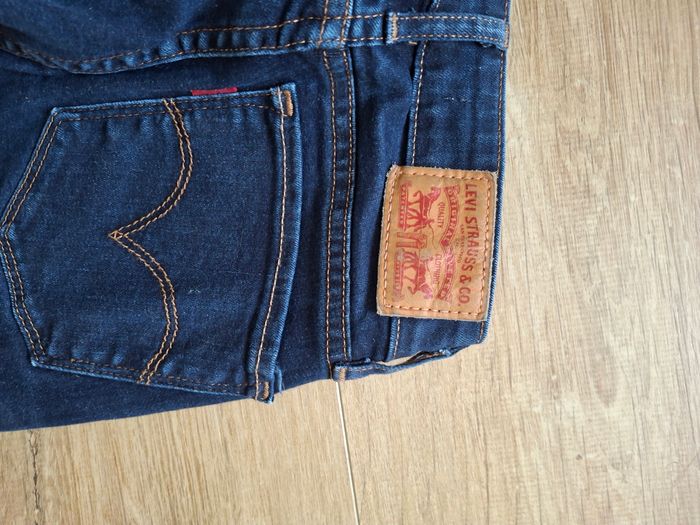 Jeans Levis fille taille 24 - photo numéro 3