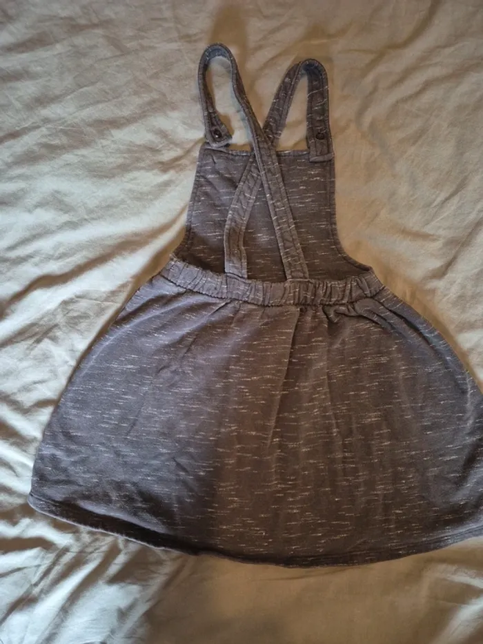 Robe salopette C&A 8ans - photo numéro 4