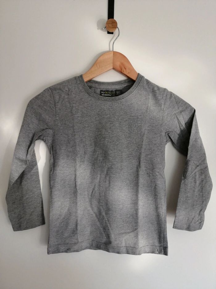 Tee-shirt manches longues 8 ans