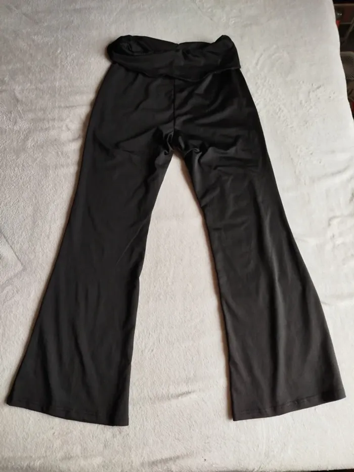 Pantalon fluide jambes évasées taille M - photo numéro 4