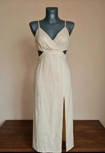 Robe de soirée champagne clair ouverte dans le dos avec un fente - taille M