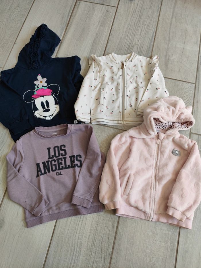 Lot vêtements fille 3 ans - photo numéro 4