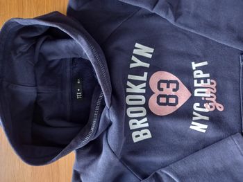 sweat à capuche 6-7A
