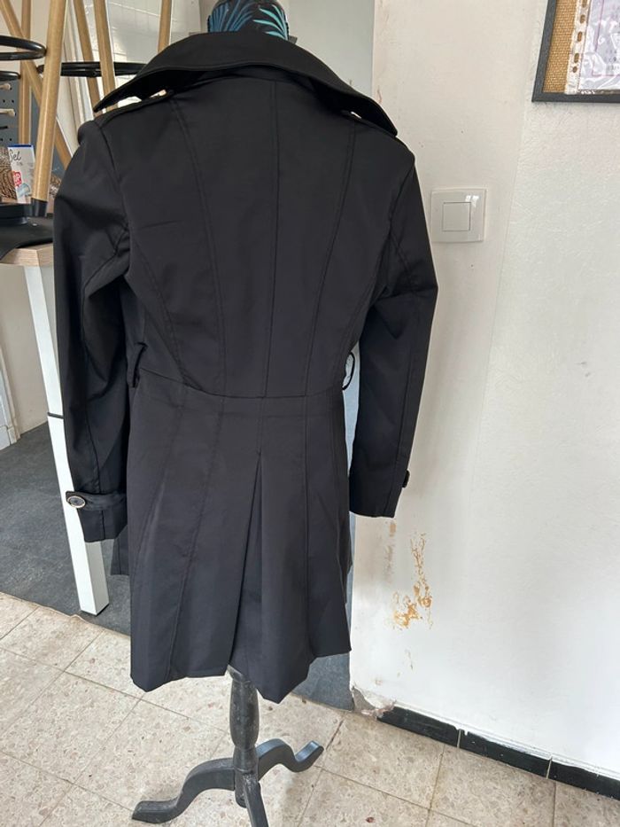 Trench noir - photo numéro 2