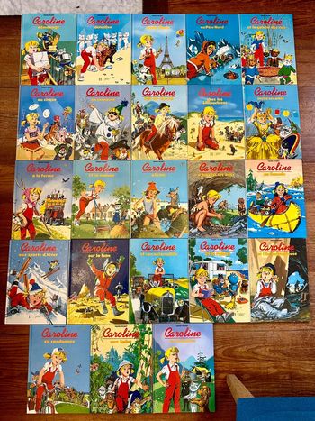 Lot très complet de 23 ouvrages Caroline Hachette Jeunesse bd album vintage