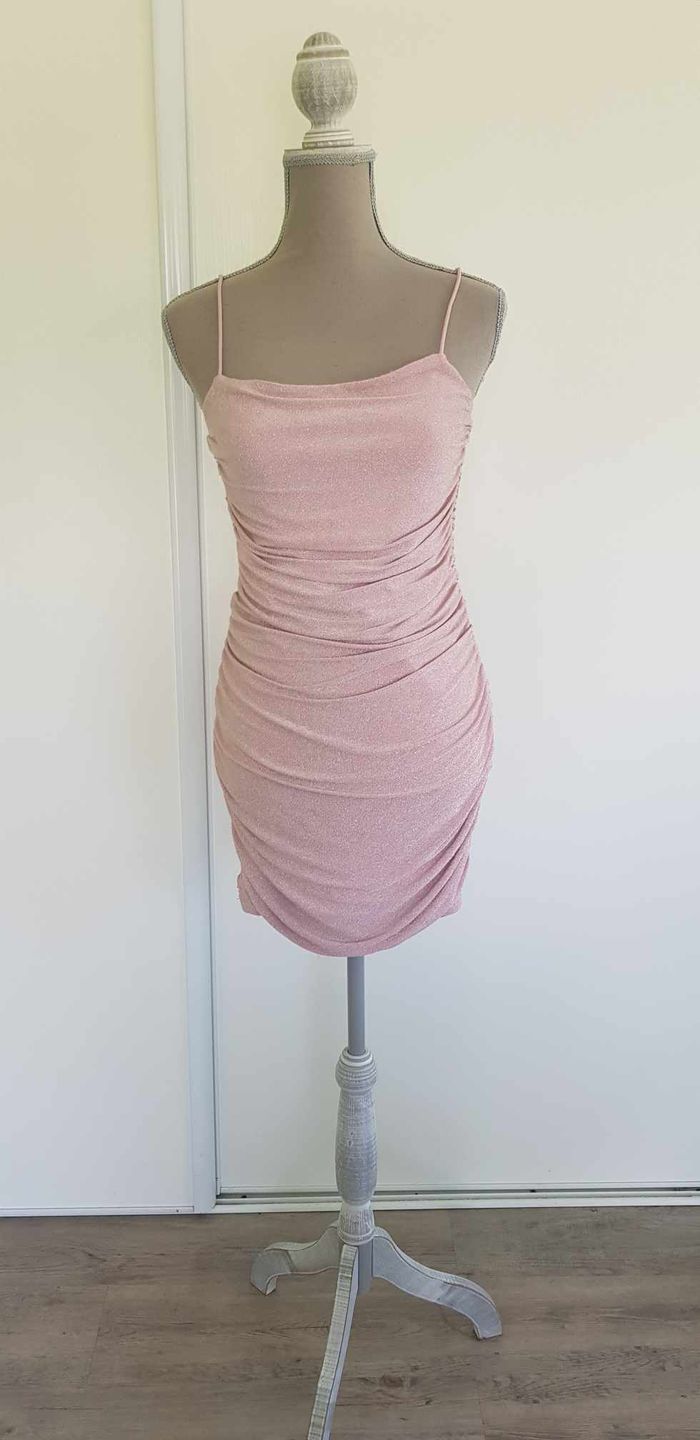 Robe sexy drapée à paillettes