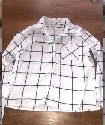 Chemise Gemo taille 14 ans en bon état (quelques légères peluches) à 4 euros