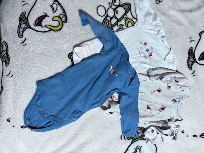 Bodies petit bateau 3mois