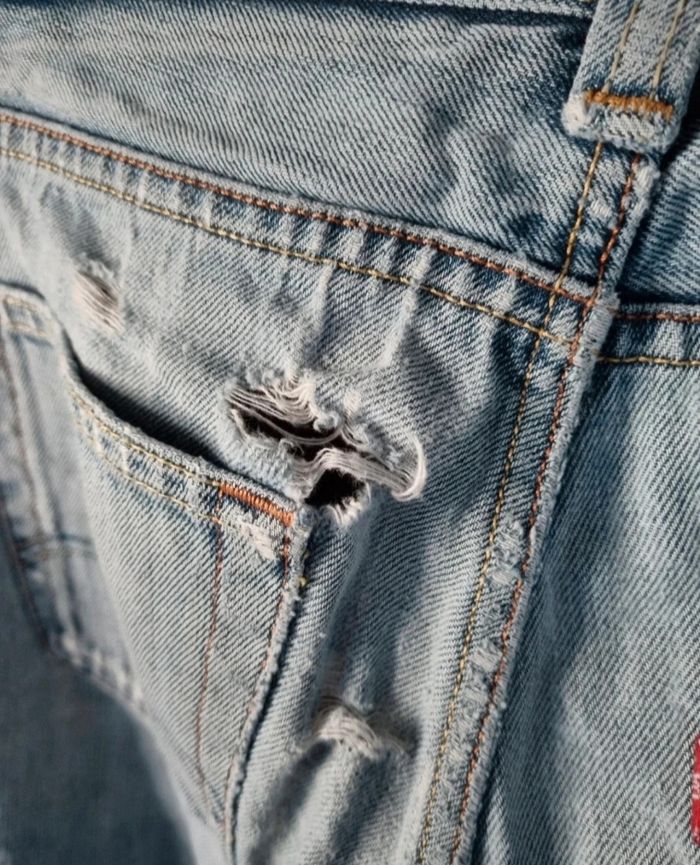 Jeans à trous taille 38 Levi's 506 standard - photo numéro 7