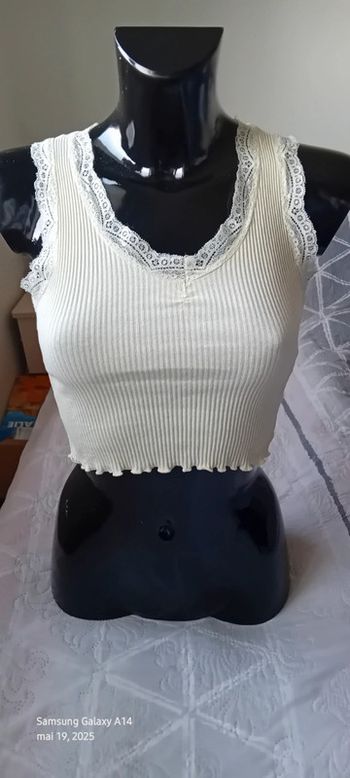 Top court maille côtelée avec dentelle jaune femme S FB sister