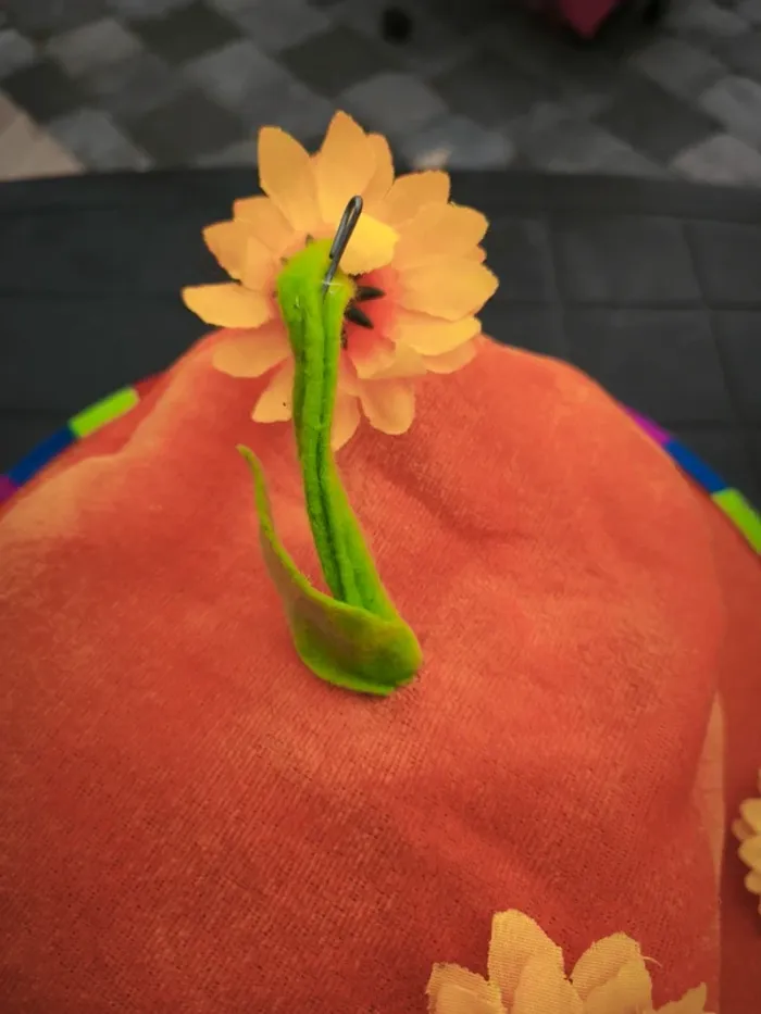 Chapeau orange fleurs halloween - photo numéro 3