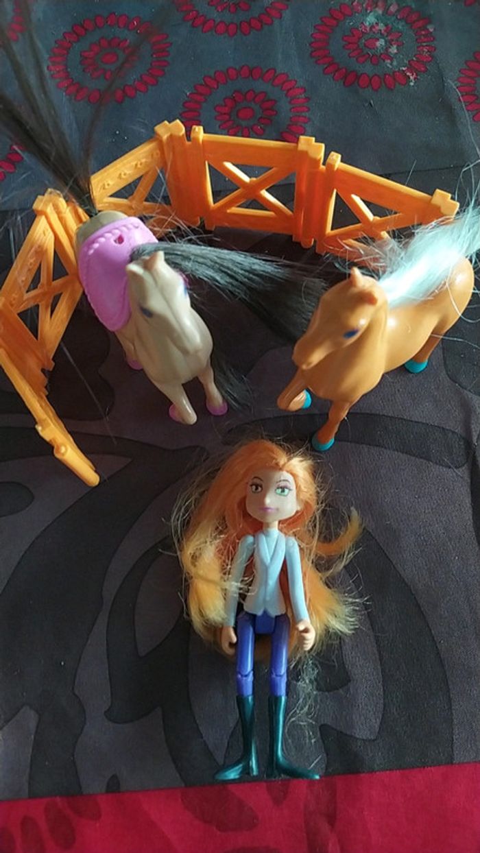 Lots Polly pocket