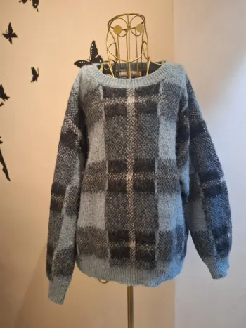 Pull d'hiver à carreaux