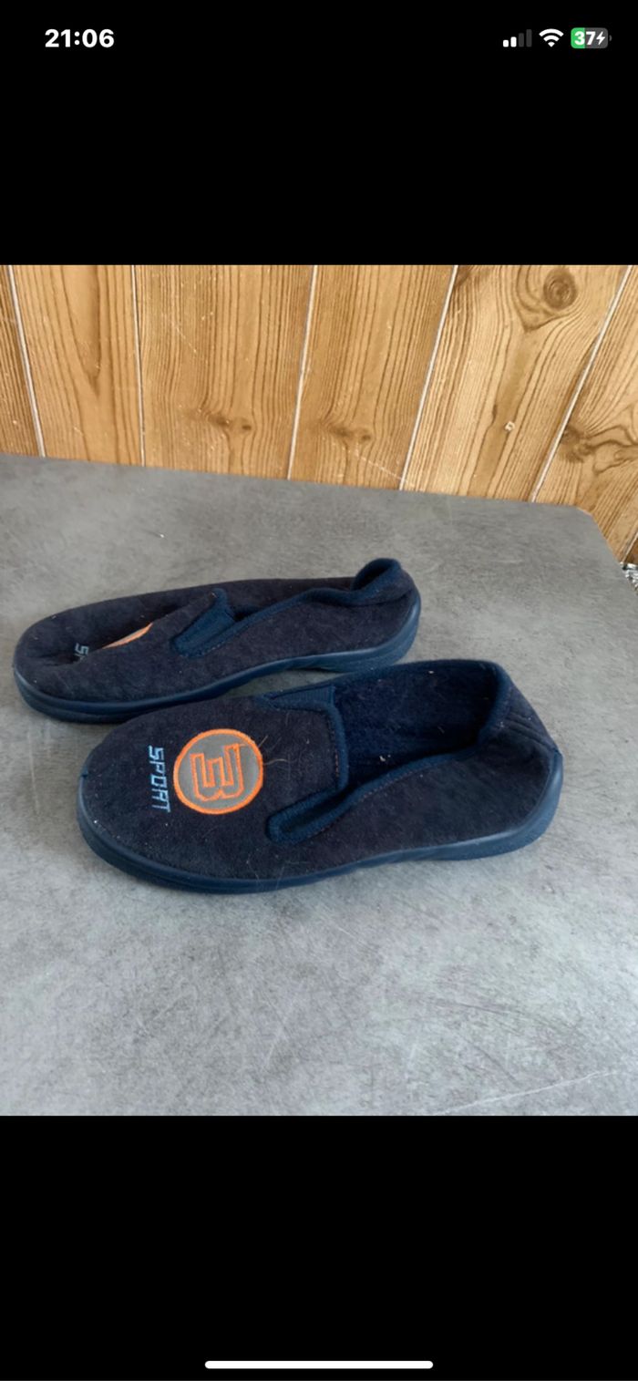 Chausson neuf  taille 32